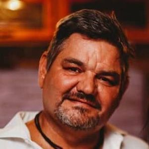 Meet your Posher, Todd